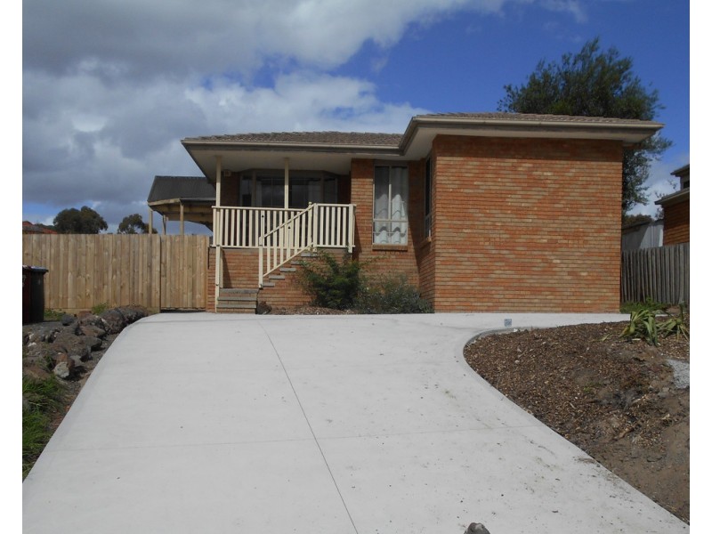 16 Archibald Avenue, Narre Warren VIC 3805