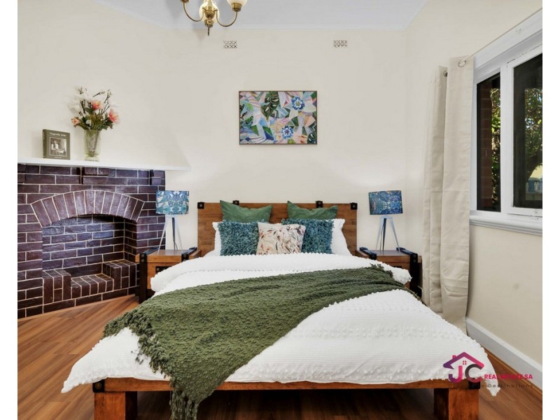 16 Linley Avenue, Prospect SA 5082