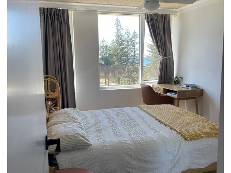 17/22-28 The Esplanade, Burleigh Heads QLD 4220