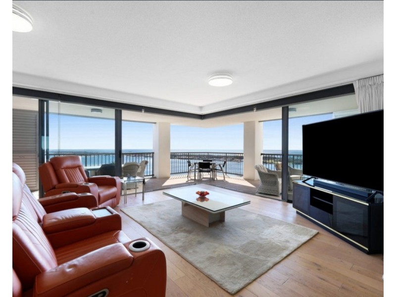 275/105 Scarborough Street, Southport QLD 4215