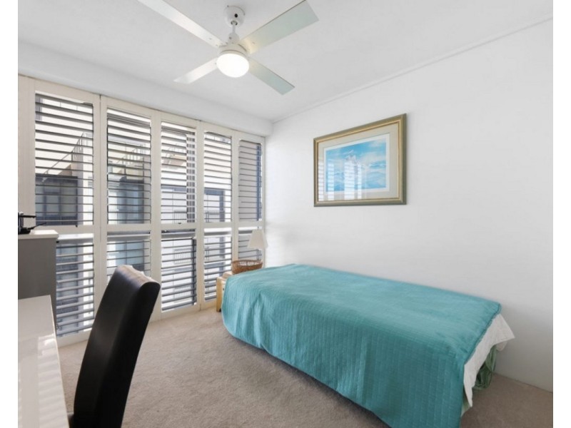 275/105 Scarborough Street, Southport QLD 4215