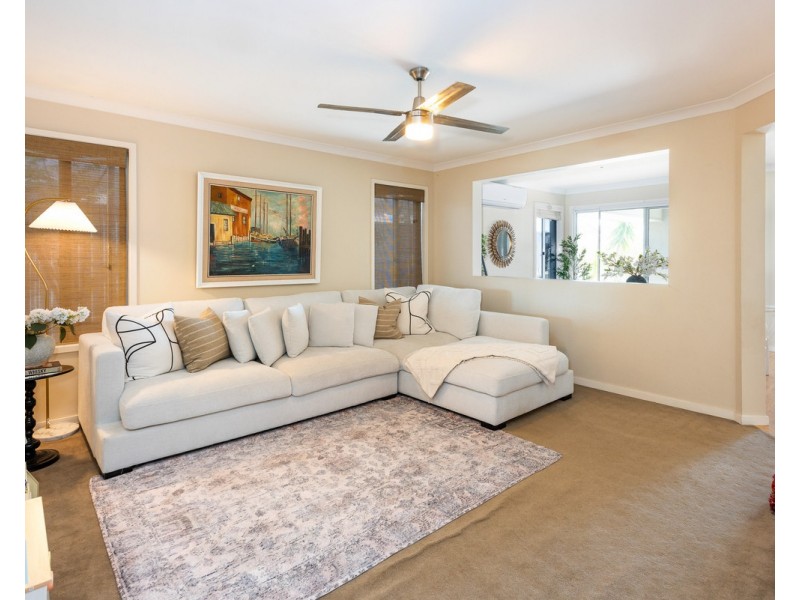 17 Highcrest Court, Molendinar QLD 4214