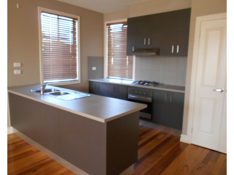 a/11 Woods Street, Laverton VIC 3028