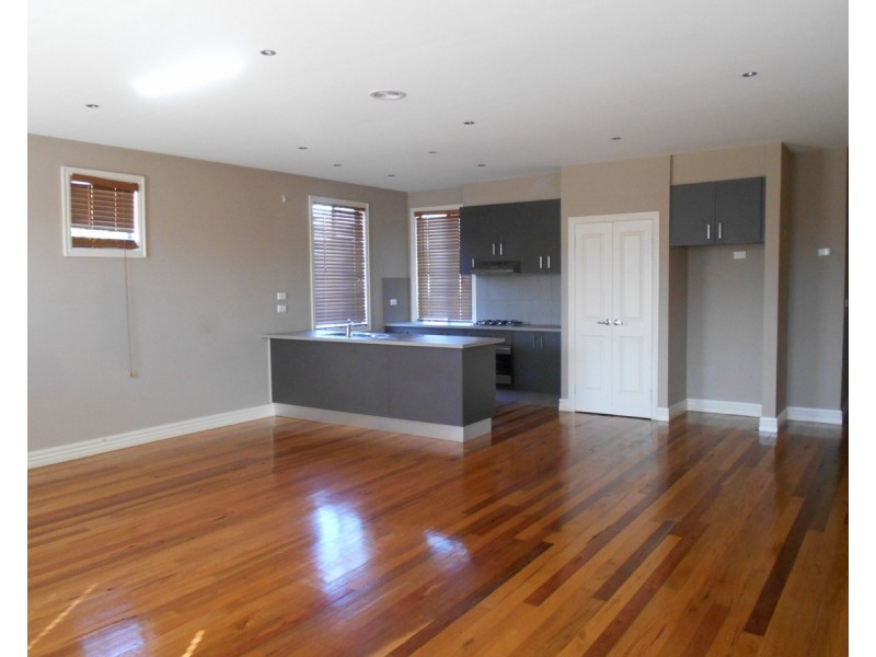 a/11 Woods Street, Laverton VIC 3028