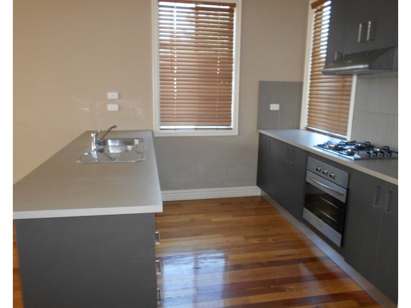 a/11 Woods Street, Laverton VIC 3028