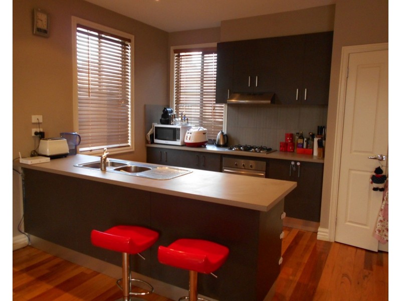 a/11 Woods Street, Laverton VIC 3028