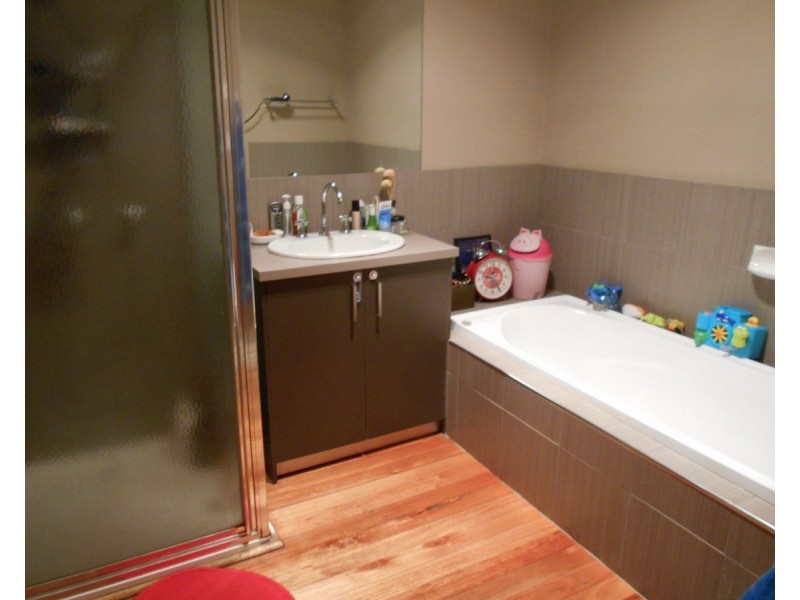 a/11 Woods Street, Laverton VIC 3028