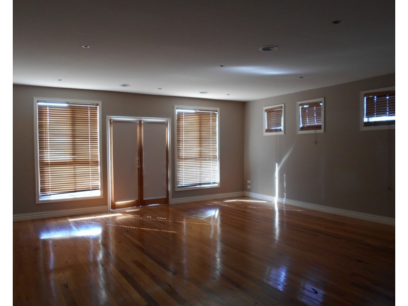 a/11 Woods Street, Laverton VIC 3028