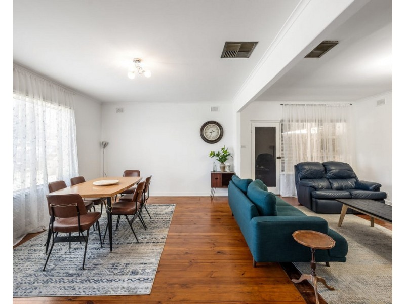 1 Woolinga Street, Beverley SA 5009