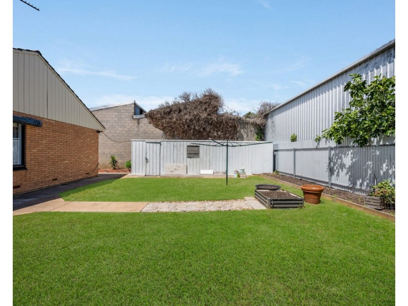 1 Woolinga Street, Beverley SA 5009