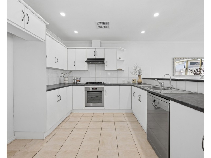 9 Strathbogie Avenue, Findon SA 5023