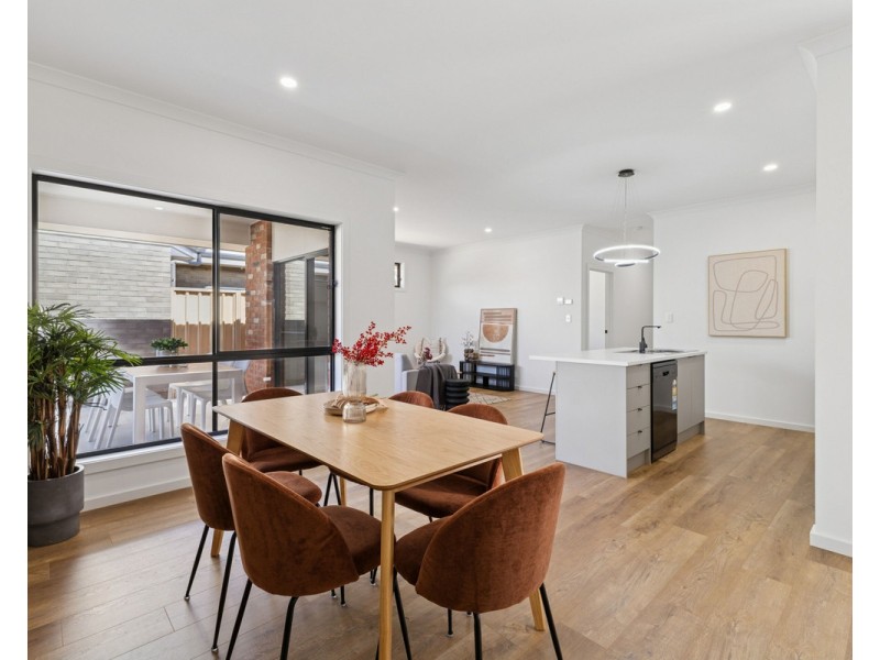 14 Roberts Street, Munno Para SA 5115