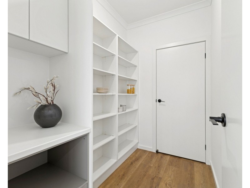 14 Roberts Street, Munno Para SA 5115