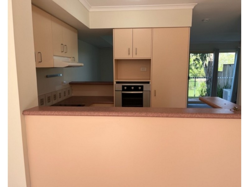 37/18 Tallebudgera Creek Road, Burleigh Heads QLD 4220