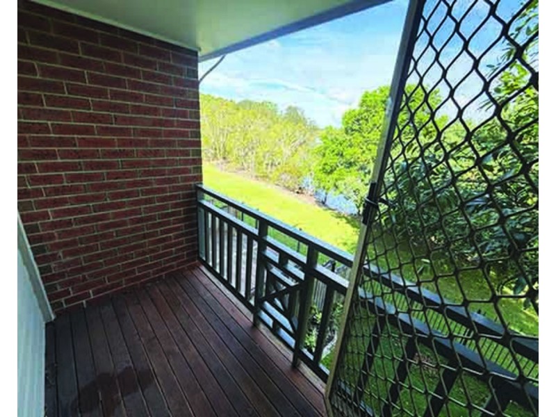 37/18 Tallebudgera Creek Road, Burleigh Heads QLD 4220