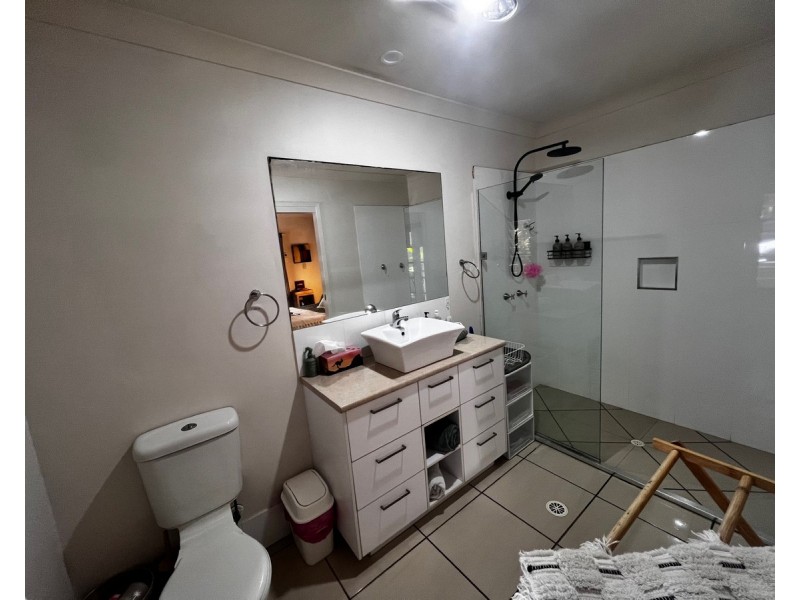 4 Attenuatta Place, Noosaville QLD 4566