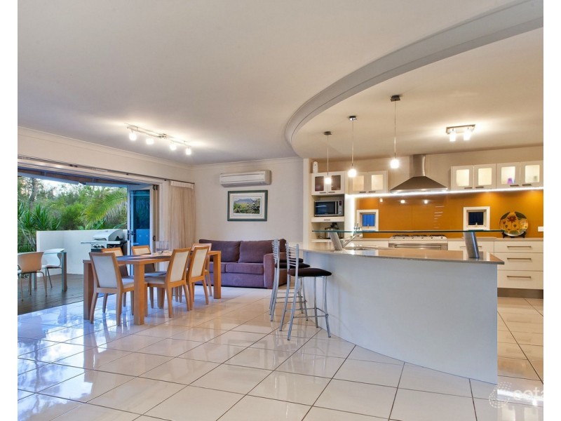 4 Attenuatta Place, Noosaville QLD 4566