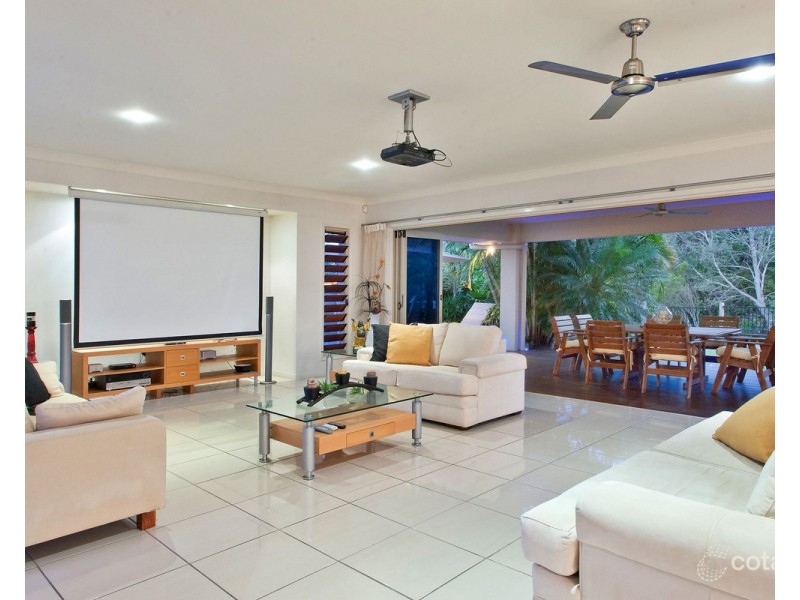 4 Attenuatta Place, Noosaville QLD 4566