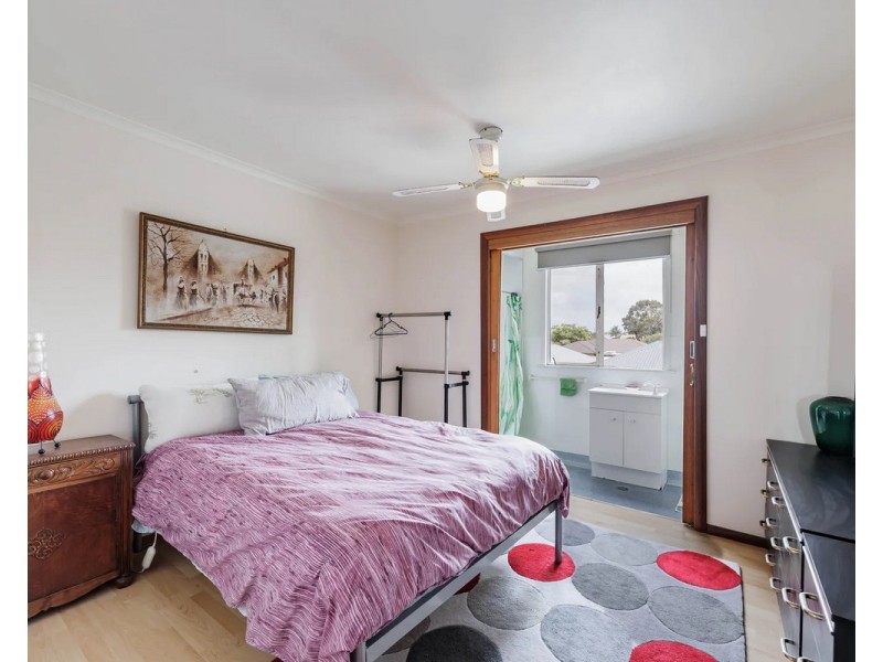 2 Cooke Crescent, Royal Park SA 5014