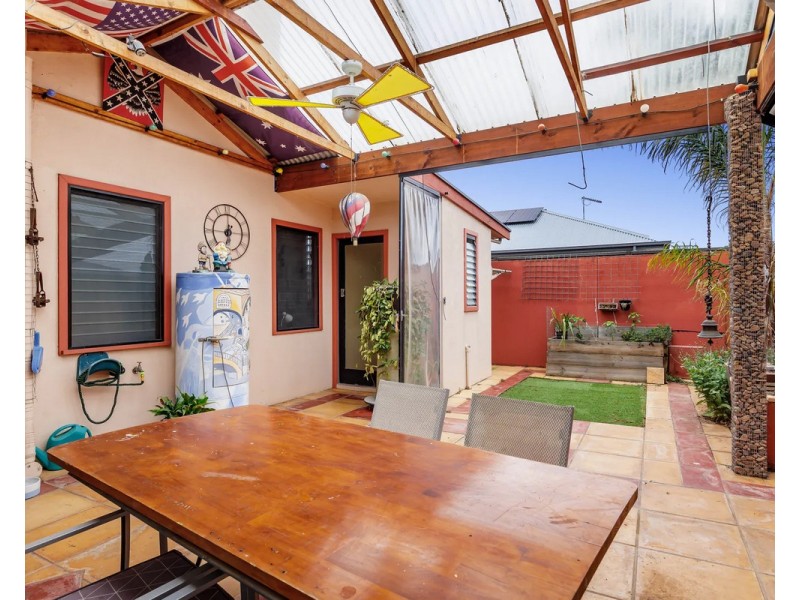 2 Cooke Crescent, Royal Park SA 5014