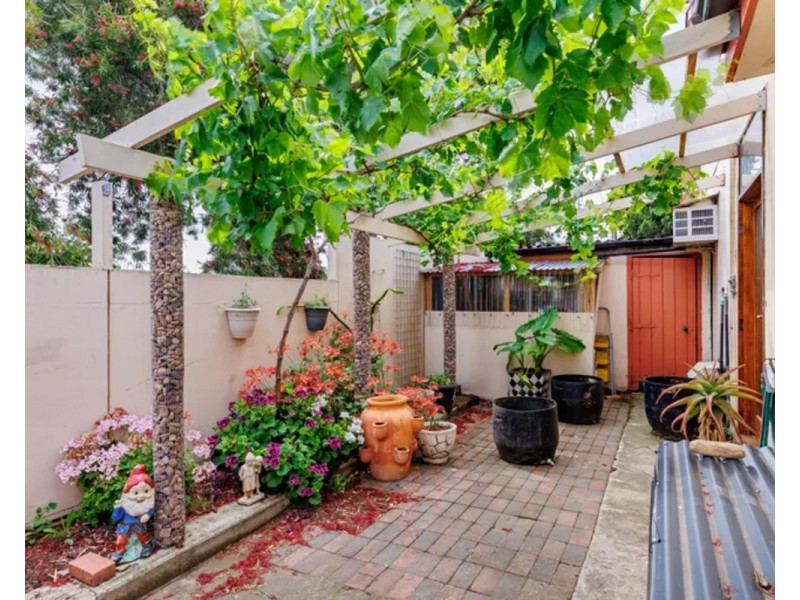 2 Cooke Crescent, Royal Park SA 5014