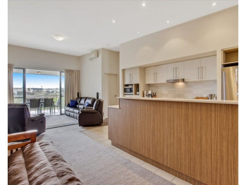 11/11 Promenade Avenue, Robina QLD 4226