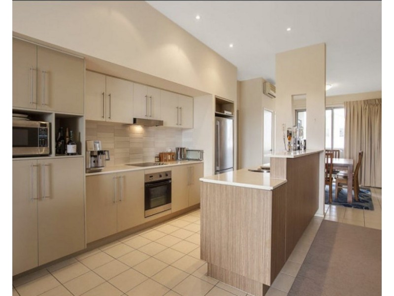 11/11 Promenade Avenue, Robina QLD 4226