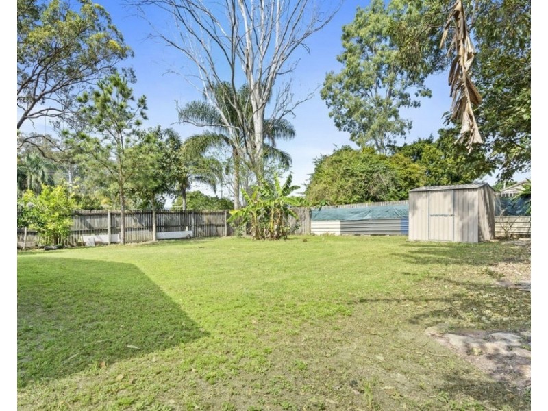 27 Hughes Street, Eagleby QLD 4207