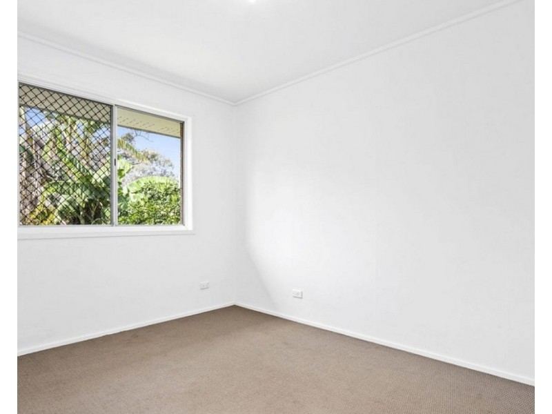 27 Hughes Street, Eagleby QLD 4207