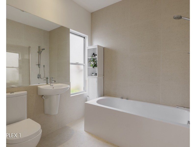 2/4 Miller Place, Eumundi QLD 4562