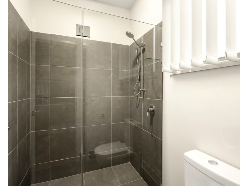 1 / 6 Medika Street, Runaway Bay QLD 4216