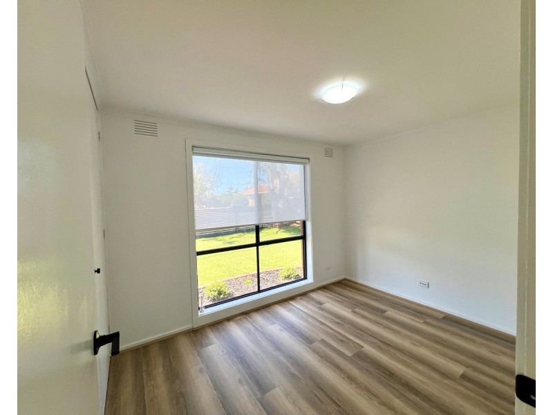 34 Shane Avenue, Seabrook VIC 3028