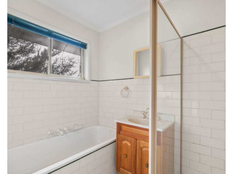 1/16 Southwell Place, Karabar NSW 2620