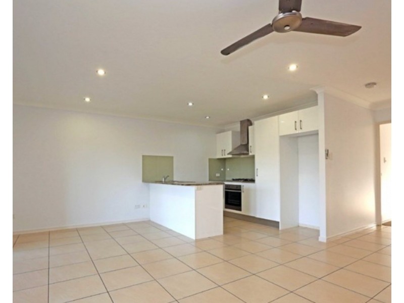 1 & 2/11 Acemia Drive Acemia Drive, Morayfield QLD 4506