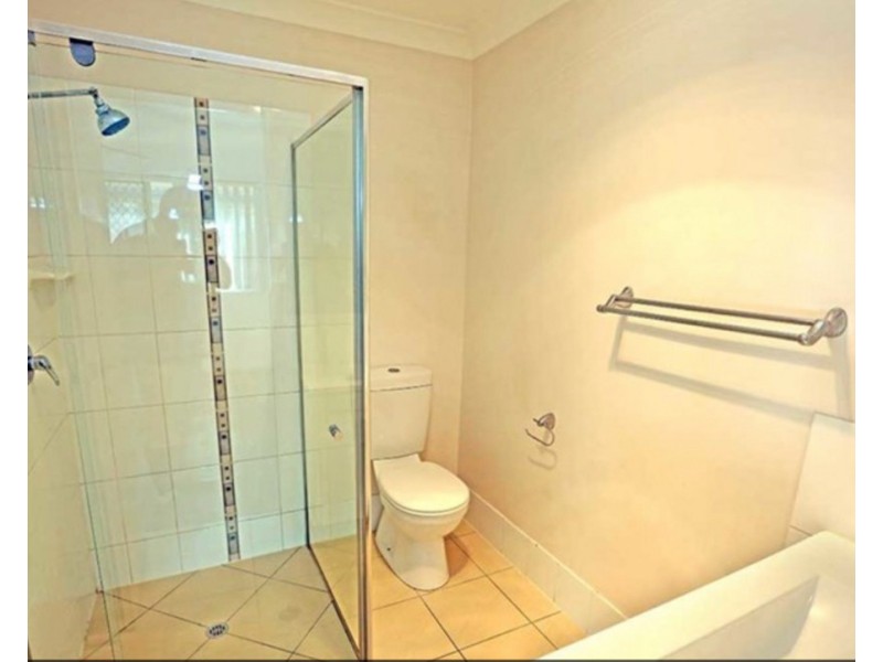 1 & 2/11 Acemia Drive Acemia Drive, Morayfield QLD 4506