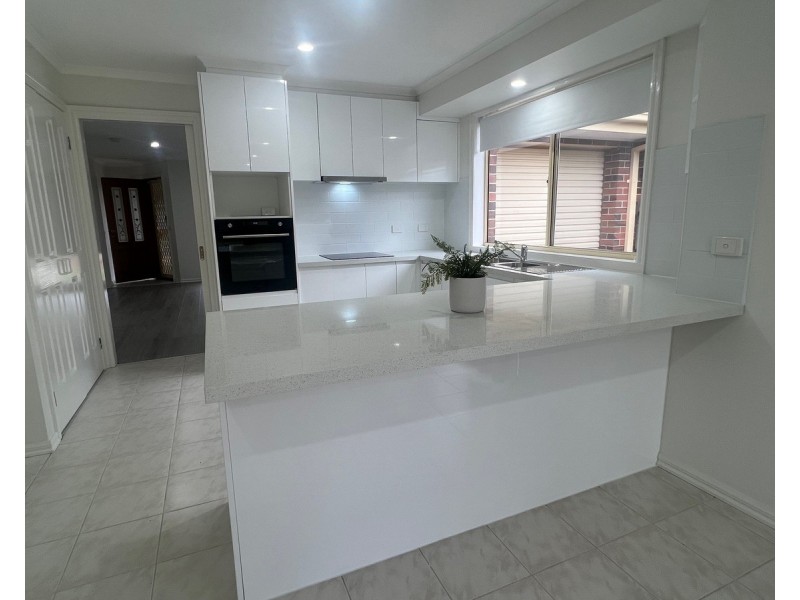 3/6 Warren Court, Altona Meadows VIC 3028