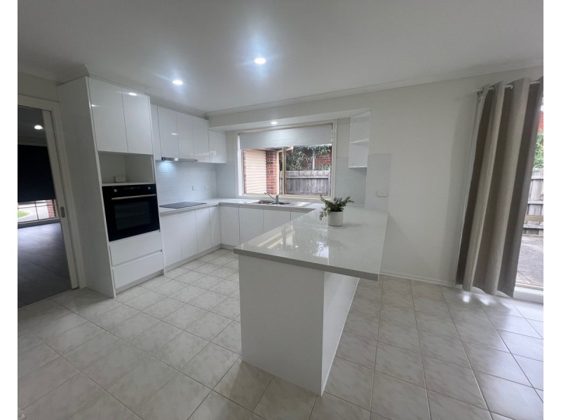 3/6 Warren Court, Altona Meadows VIC 3028