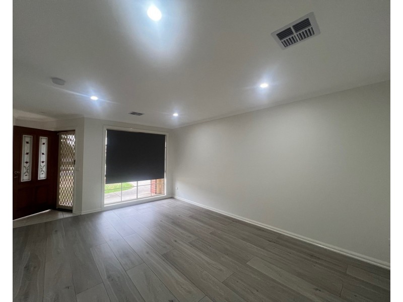 3/6 Warren Court, Altona Meadows VIC 3028