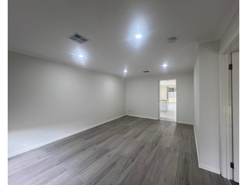 3/6 Warren Court, Altona Meadows VIC 3028