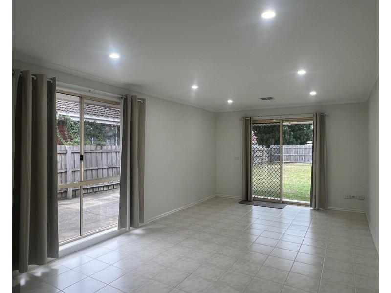 3/6 Warren Court, Altona Meadows VIC 3028