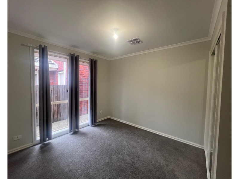 3/6 Warren Court, Altona Meadows VIC 3028