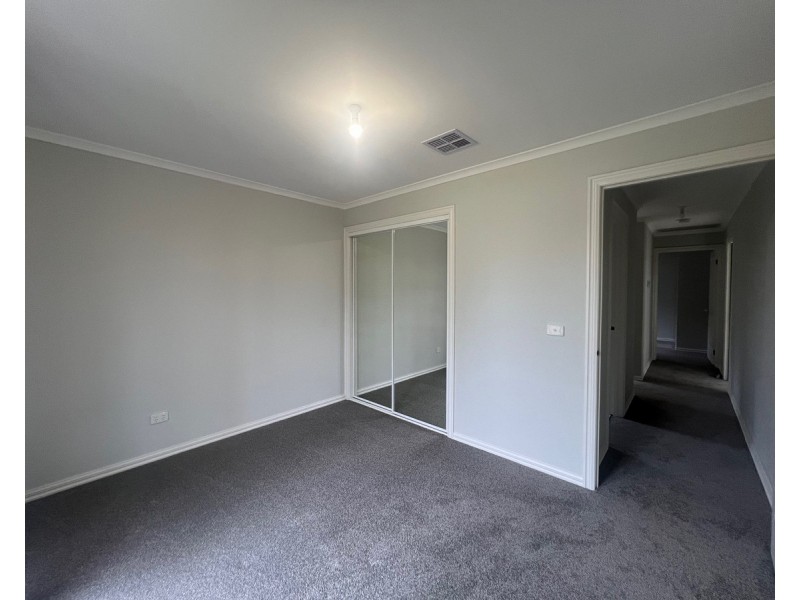 3/6 Warren Court, Altona Meadows VIC 3028