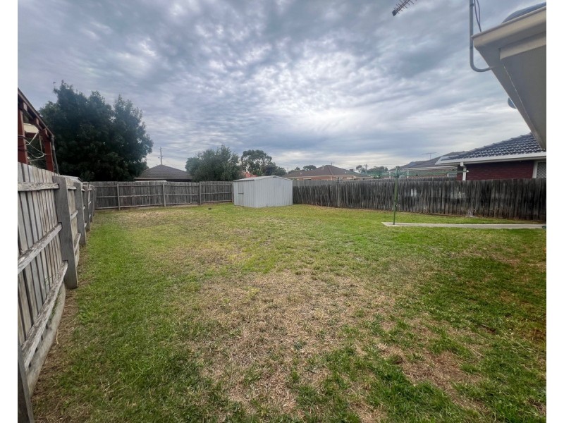 3/6 Warren Court, Altona Meadows VIC 3028