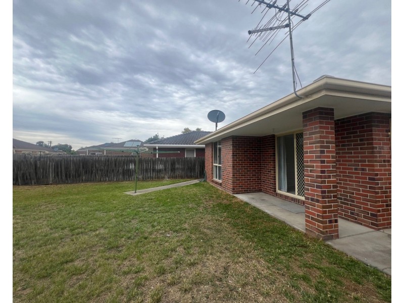 3/6 Warren Court, Altona Meadows VIC 3028