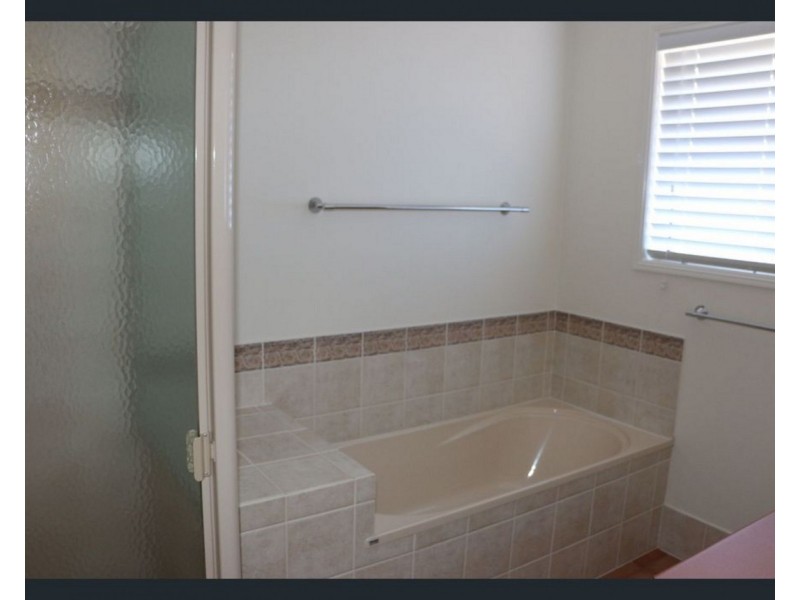 15 Audrey Court, Middle Ridge QLD 4350