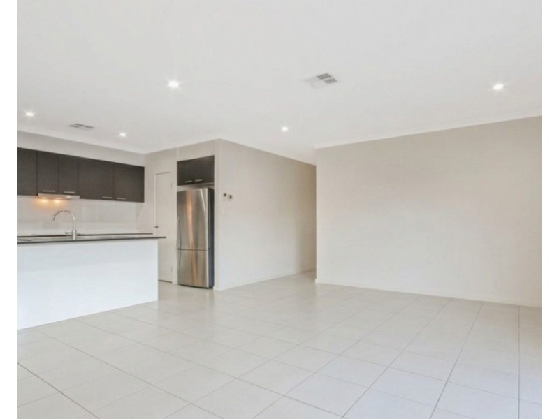 70 Surround Street, Dakabin QLD 4503