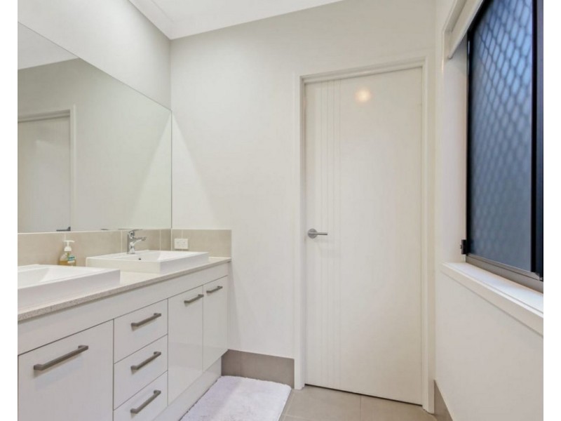 70 Surround Street, Dakabin QLD 4503