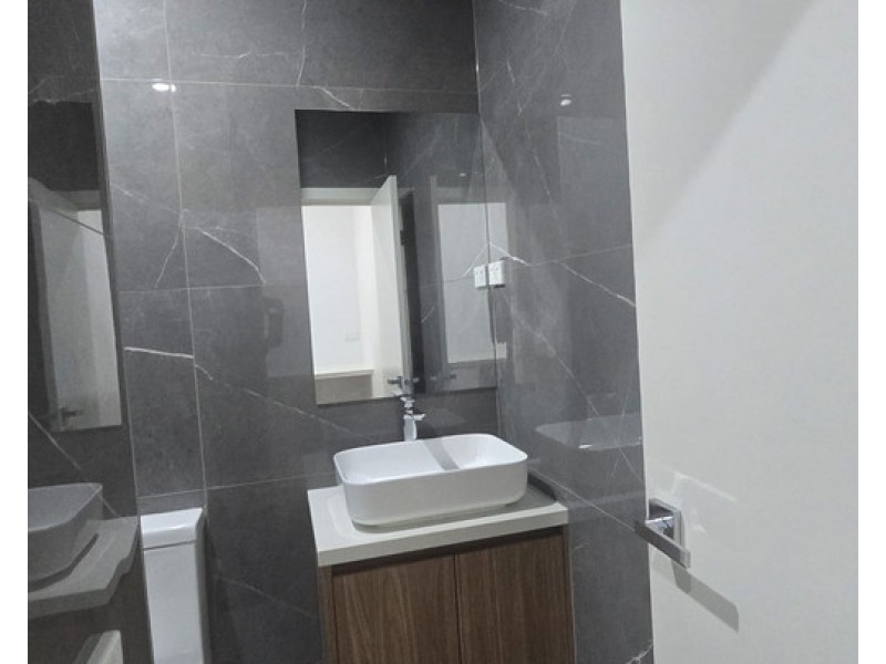 8/48 Quail Crescent, Melton VIC 3337