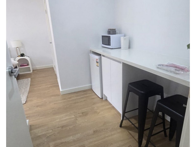 8/48 Quail Crescent, Melton VIC 3337