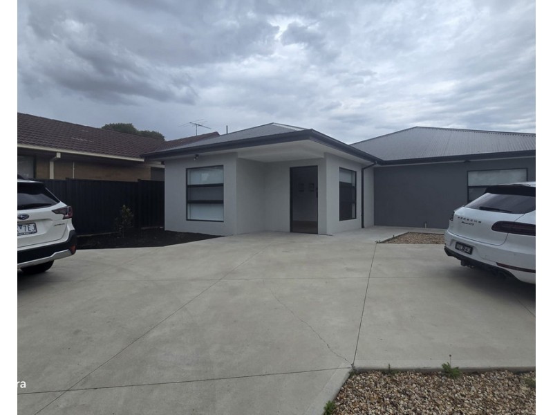 8/48 Quail Crescent, Melton VIC 3337